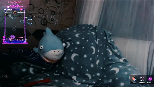 tia meow online show from 10.17.25