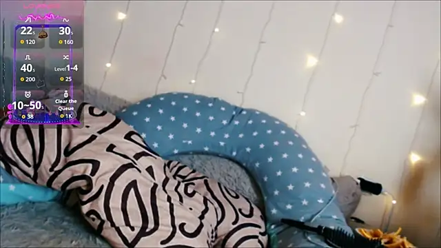 tia meow online show from 04.15.26