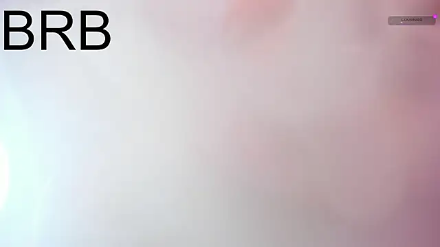 Snapshot of Mia_depp chatting on 10.11.25 Mia depp online show from 10.11.25