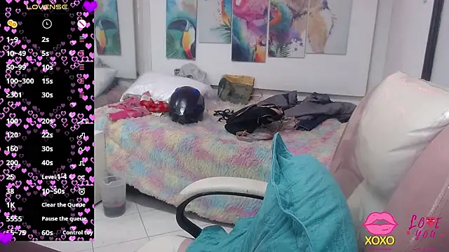 alegriamartinez online show from 10.14.25