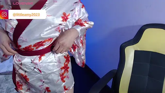 little  amy  online show from 02.03.25