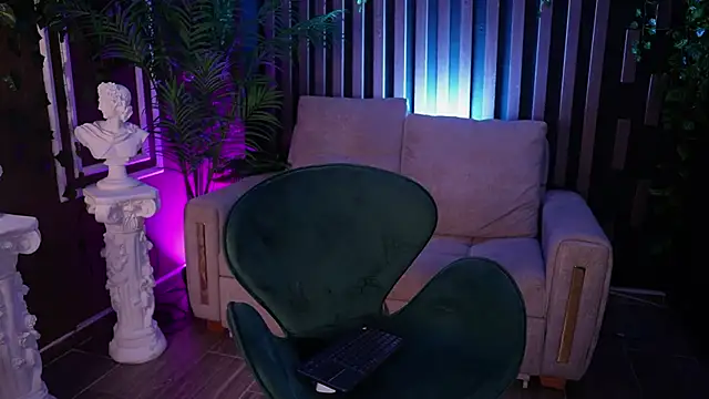 Kleeopatra  online show from 09.20.25