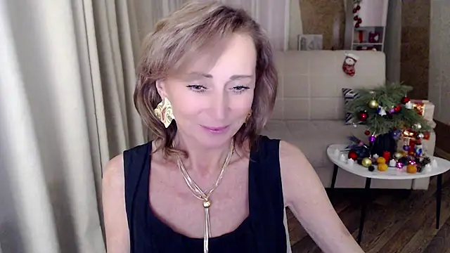 Snapshot of HornyMilf_777 chatting on 12.26.24 HornyMilf 777 online show from 12.26.24