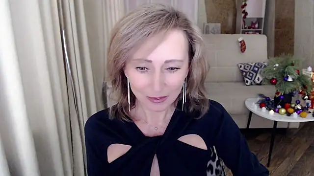 Snapshot of HornyMilf_777 chatting on 01.11.25 HornyMilf 777 online show from 01.11.25