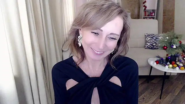 Snapshot of HornyMilf_777 chatting on 01.13.25 HornyMilf 777 online show from 01.13.25