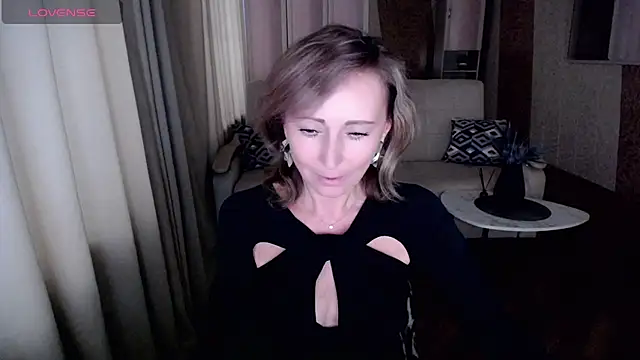 Snapshot of HornyMilf_777 chatting on 01.19.25 HornyMilf 777 online show from 01.19.25