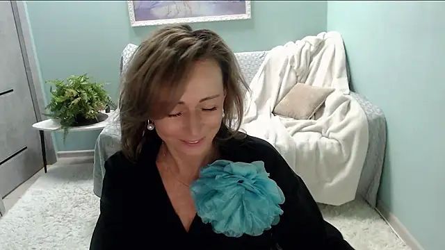 Snapshot of HornyMilf_777 chatting on 03.16.25 HornyMilf 777 online show from 03.16.25