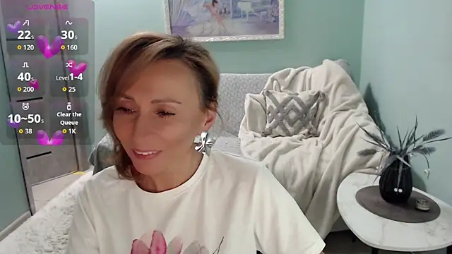 HornyMilf 777 online show from 10.12.25