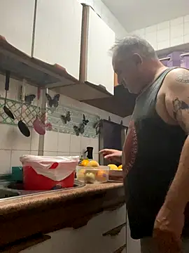 Russirayu online show from 10.23.25