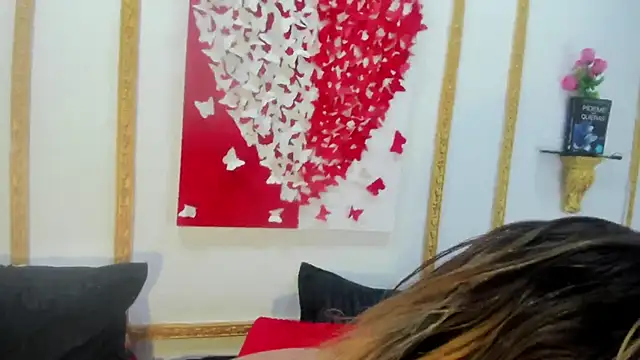 Snapshot of CandyQueenGold chatting on 03.01.25 CandyQueenGold online show from 03.01.25