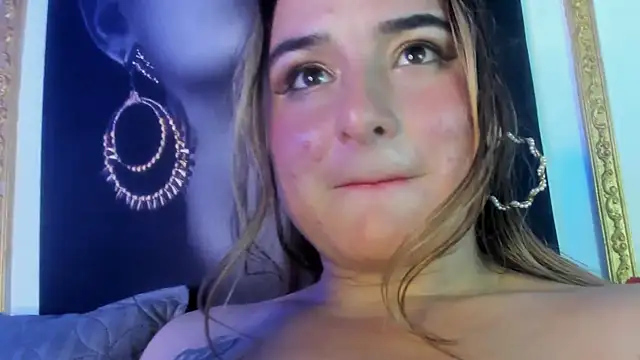 Snapshot of CandyQueenGold chatting on 03.17.25 CandyQueenGold online show from 03.17.25