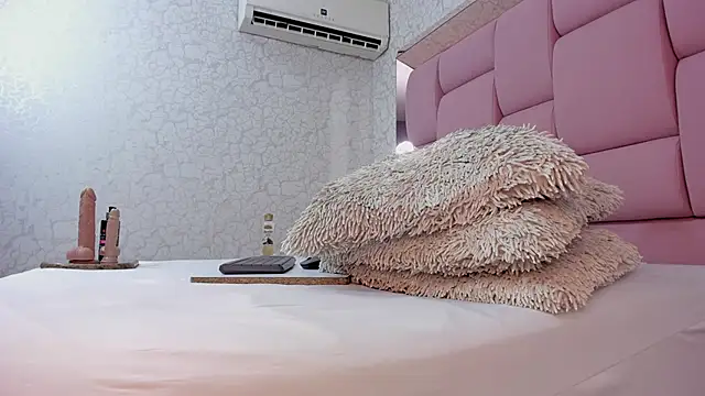  Molly rosse  online show from 01.04.25