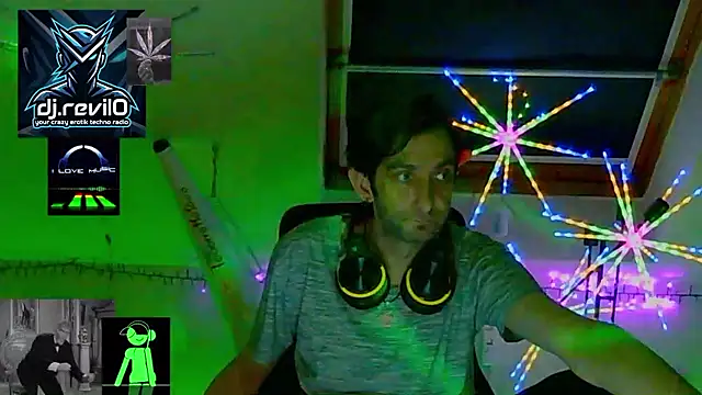 Snapshot of RevilO1180 chatting on 04.17.26 RevilO1180 online show from 04.17.26