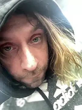 4kUsh2Fashion0 online show from 12.24.24