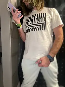 4kUsh2Fashion0 online show from 01.11.25