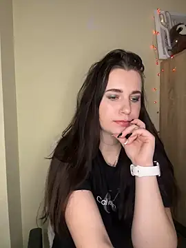 Teylor Love online show from 02.26.25