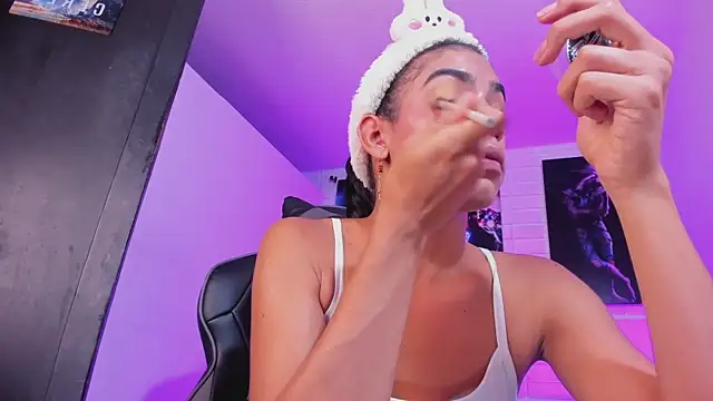 Alahia Rodriguez online show from 11.01.25