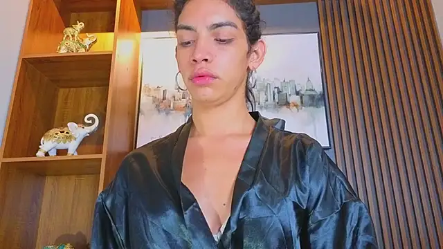 Alahia Rodriguez online show from 05.15.26