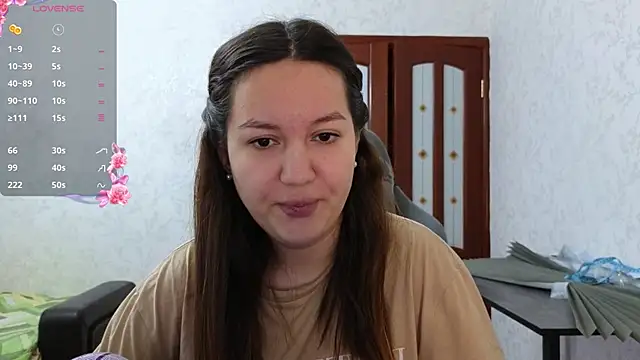 Nelly Fischer online show from 04.25.26