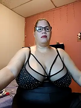 EllisW8 online show from 02.06.25
