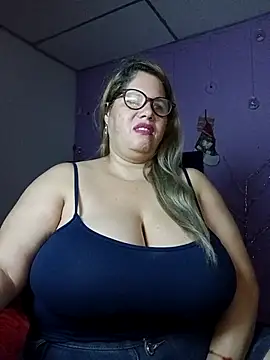 EllisW8 online show from 11.28.25