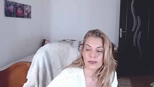 Snapshot of evamaria2024 chatting on 01.13.25 evamaria2024 online show from 01.13.25