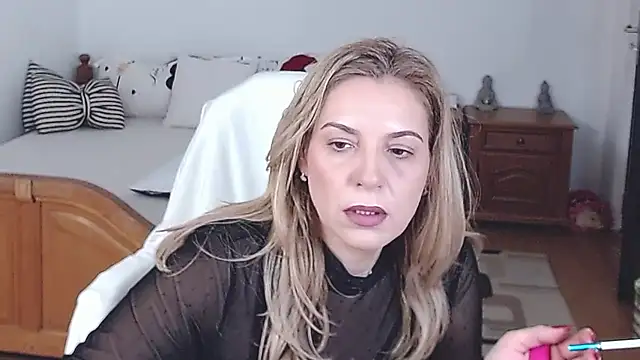 Snapshot of evamaria2024 chatting on 03.17.25 evamaria2024 online show from 03.17.25