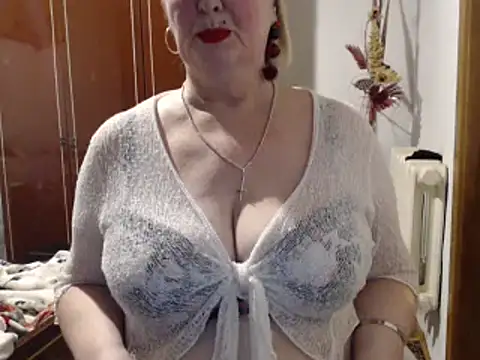 Secretfox online show from 01.06.25