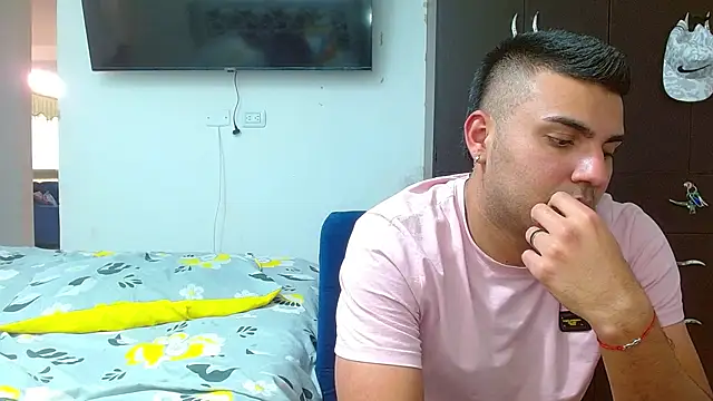 2ScarletandRyan8 online show from 12.18.24