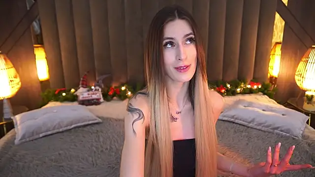 Snapshot of Sexy_Lava chatting on 01.01.25 Sexy Lava online show from 01.01.25