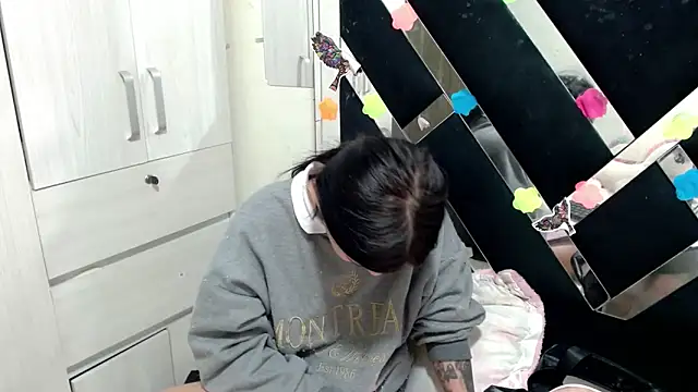 katery wok11 online show from 11.12.25