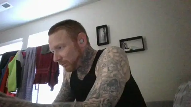 Snapshot of jtexas05 chatting on 09.23.25 jtexas05 online show from 09.23.25