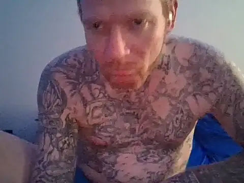 Snapshot of jtexas05 chatting on 10.18.25 jtexas05 online show from 10.18.25