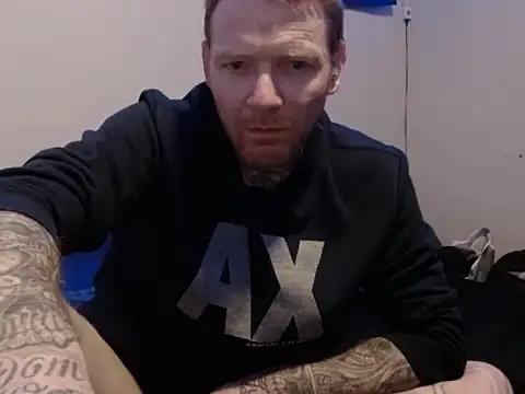 Snapshot of jtexas05 chatting on 11.01.25 jtexas05 online show from 11.01.25