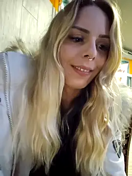 Snapshot of Mia_Railey chatting on 12.14.24 Mia Railey online show from 12.14.24