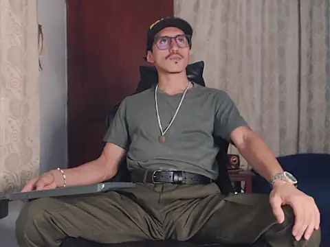 HomeAloneK online show from 10.05.25