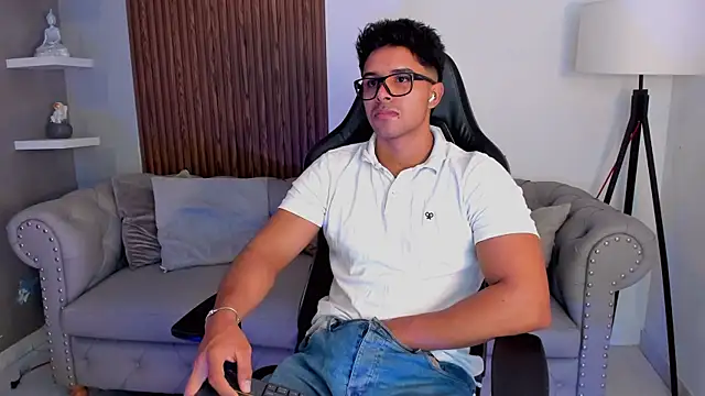 Snapshot of liam_collins21 chatting on 09.20.25 liam collins21 online show from 09.20.25