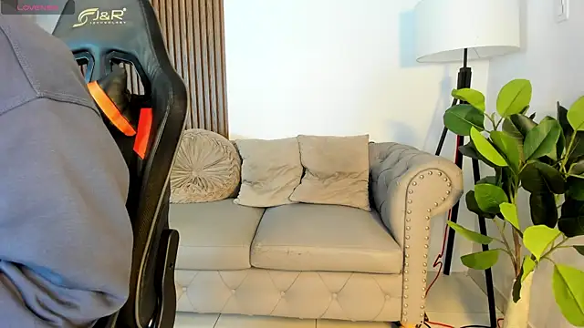 Snapshot of liam_collins21 chatting on 10.04.25 liam collins21 online show from 10.04.25