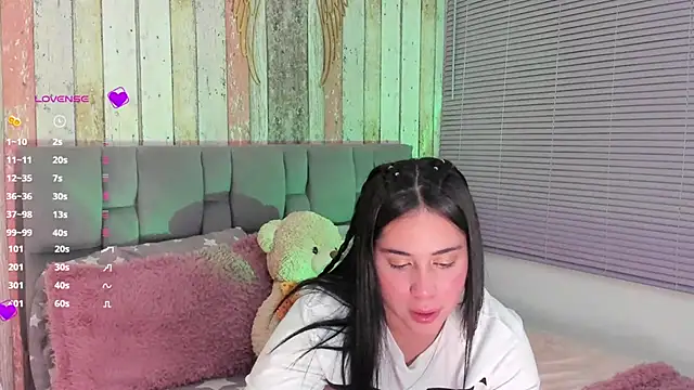 Gigi-bom online show from 12.19.24