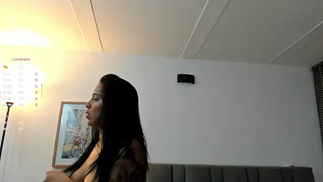 Gigi-bom online show from 12.21.25