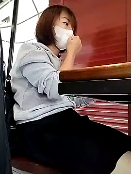 Michiko1 online show from 01.25.25