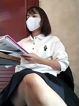 Michiko1 online show from 03.10.25