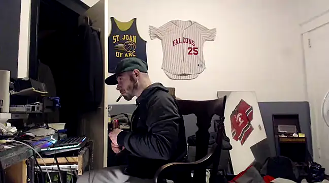 Snapshot of sledge901 chatting on 01.17.25 sledge901 online show from 01.17.25