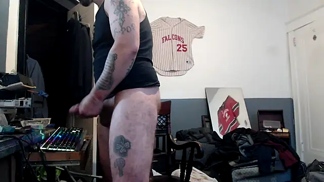 Snapshot of sledge901 chatting on 01.24.25 sledge901 online show from 01.24.25