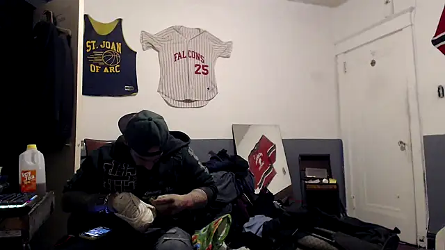 Snapshot of sledge901 chatting on 02.01.25 sledge901 online show from 02.01.25