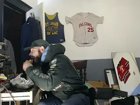 Snapshot of sledge901 chatting on 02.17.25 sledge901 online show from 02.17.25