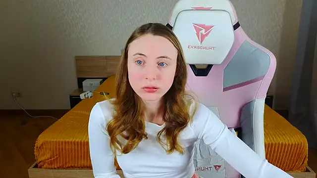 Cowell Adelina online show from 12.15.25