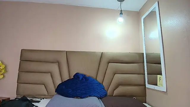 Feniix   online show from 11.06.25