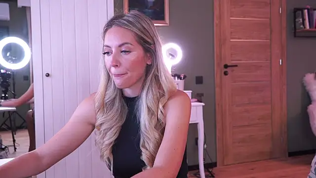 JoanneGG online show from 07.12.26