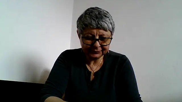 roseblak42 online show from 03.18.26